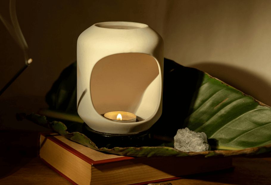 How Natural Scents Can Enhance Your Home Atmosphere