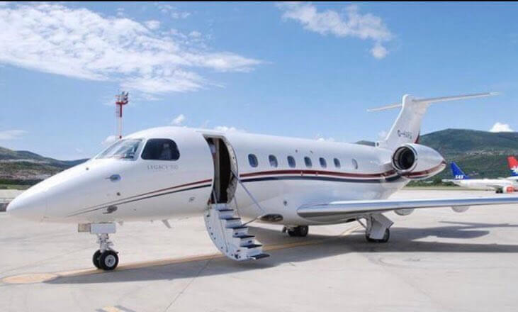 Flying With Another Heir Is Out of The Question