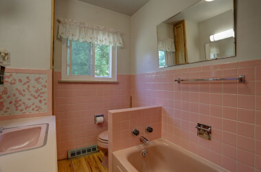 The Architecture of Nostalgia: Features of the "Perfect" 1950s Home We All Miss