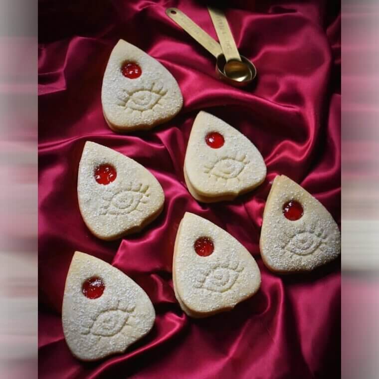 Planchette Cookie Treats