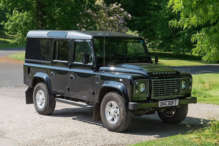 16. Land Rover Defender – 9%