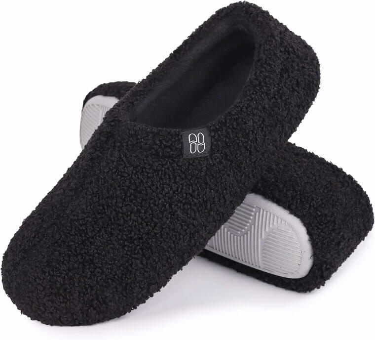 Cozy Comfort with Fuzzy Fur Slippers – Ultimate Home Relaxation 33% Off!
