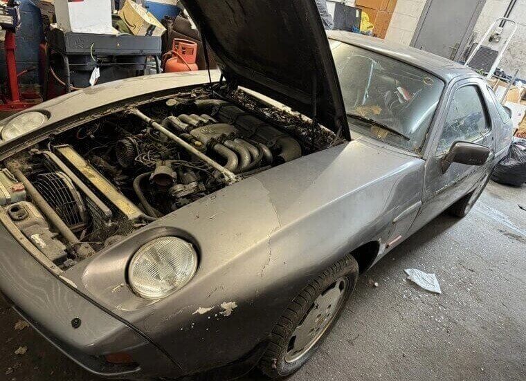 1985 Porsche 928 Classic Sports - £3,500.00