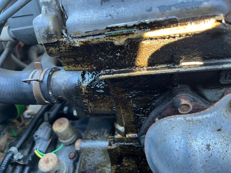Dirty or Sludgy Engine Oil