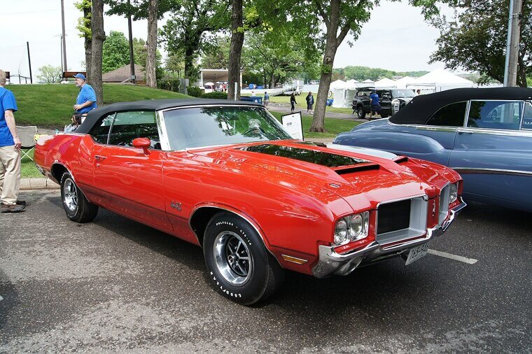 Oldsmobile 442