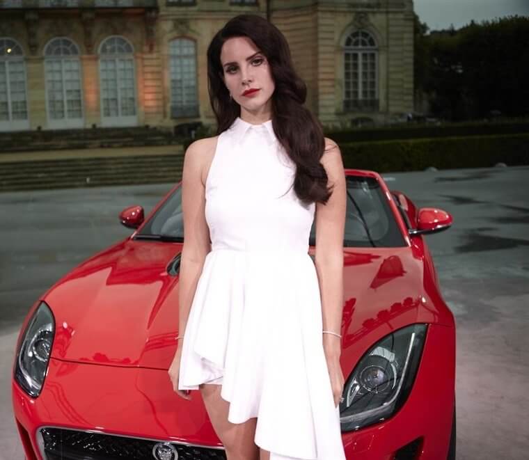 Lana Del Rey Stays the Heck Away From Alcohol