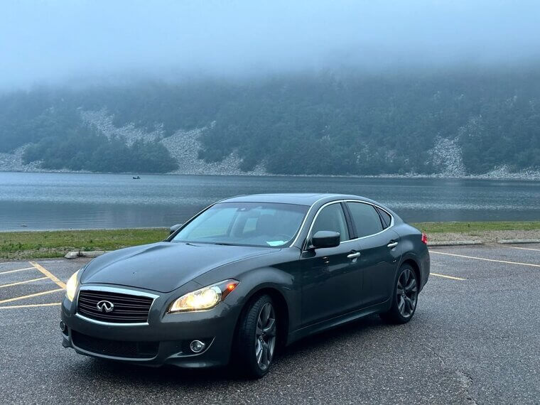 Infiniti M56