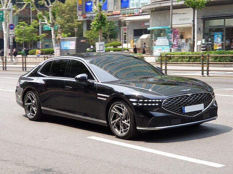 Genesis G90 (2017–present)