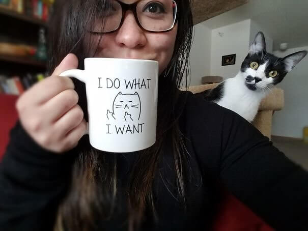"Hey, That's My Mug! ”