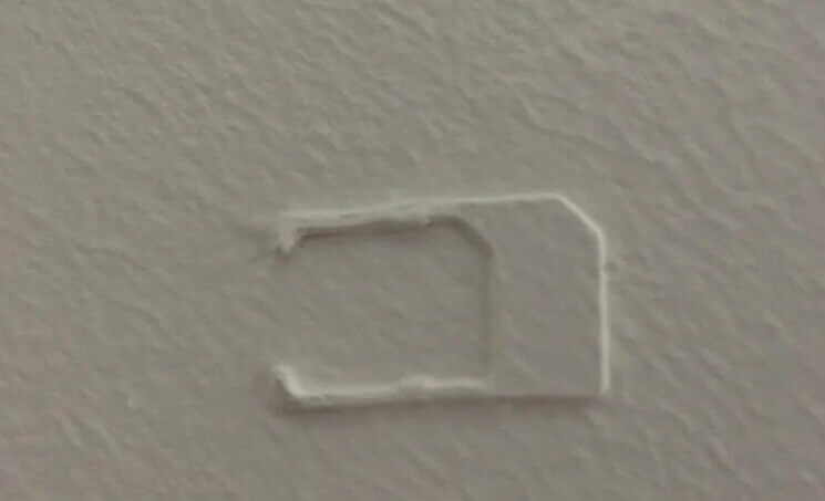 How'd They Manage to Paint an Empty Sim Card Into the Ceiling?