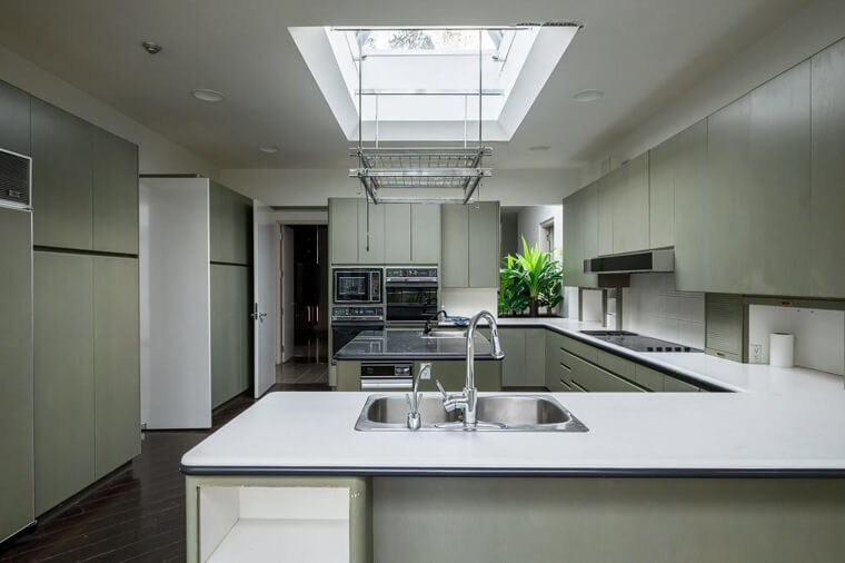 1985 - $75,500 - $333,982 When Adjusted for Inflation