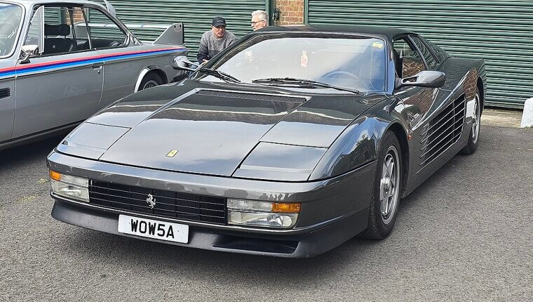 Ferrari Testarossa (1984)