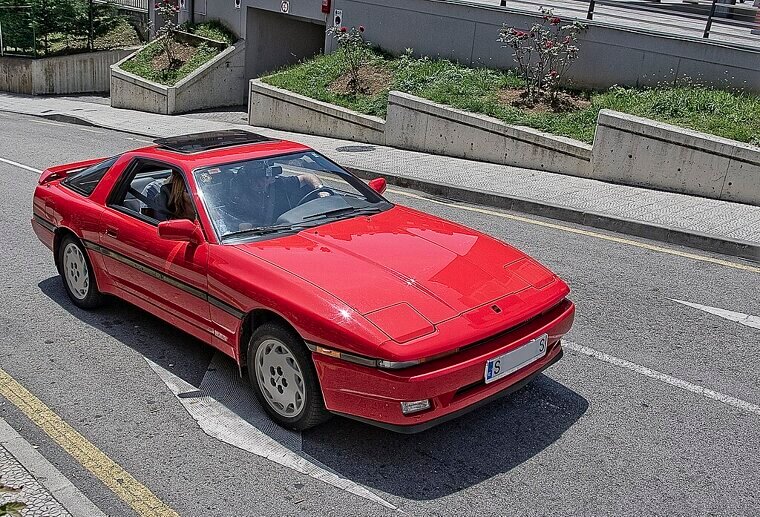 Toyota Supra (A70) (1986)