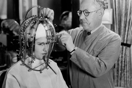 Олдскульные косметические процедуры, которые должны оставаться винтажными