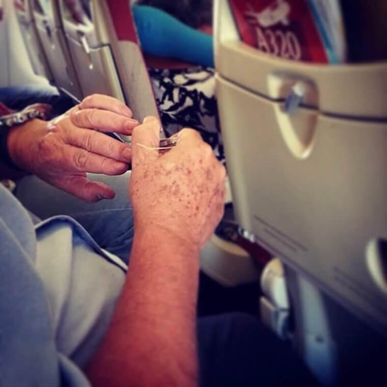 The Airplane Turned Into A Nail Salon For This Passenger