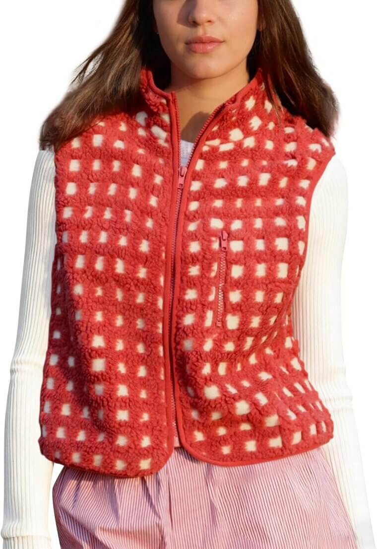 Checkered Sherpa Vest - Cozy Winter Style with a Chic Edge - Now 38% Off!