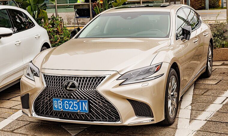 Lexus LS