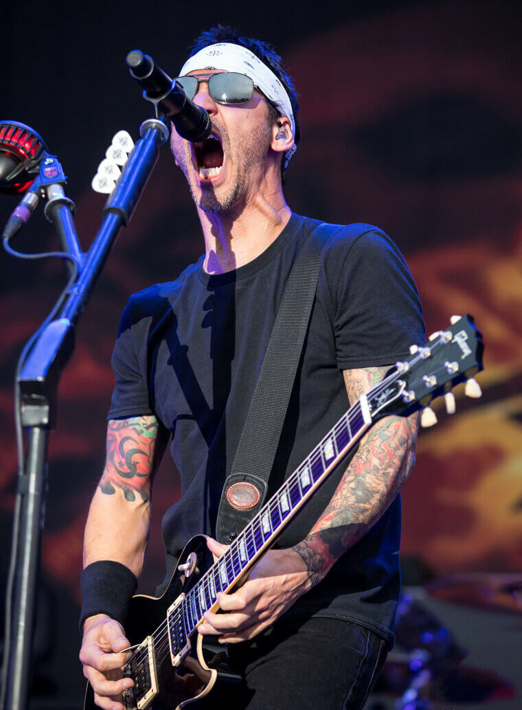 Sully Erna and High-Fashion Model JoAnna Ferraro Shared a High-Profile Romance During Godsmack's Peak