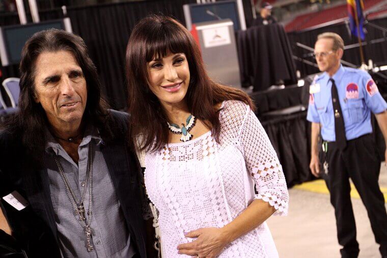 Alice Cooper and Professional Ballerina Sheryl Goddard Married in 1976 During the Height of Theatrical Shock Rock