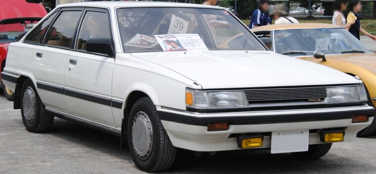 Toyota Vista (1982–2003, Japan)