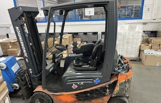 2010 Jungheinrich EFG320 Electric Forklift – €9,000