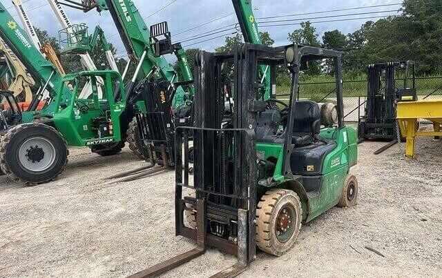2016 Mitsubishi FG25NLP 4600 Lb Pneumatic Tire Forklift – $5,750