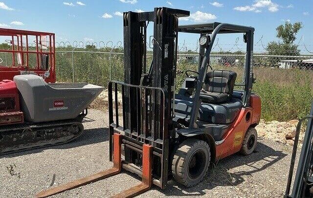 2018 Toyota 8FGU25 4500 Lb Pneumatic Tire Forklift – $2,000