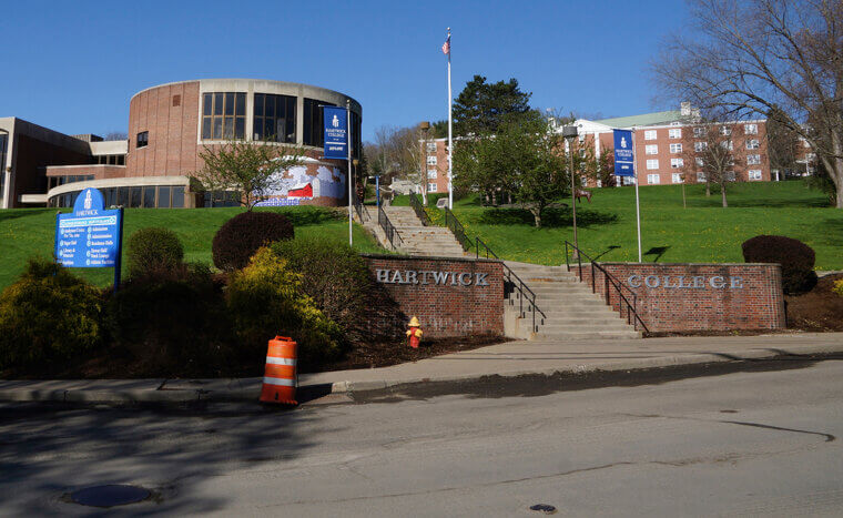 35. Hartwick College - Nova York