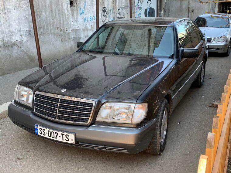 Mercedes-Benz W140