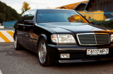 Cars That Felt Luxurious in the ’90s But Don’t Anymore