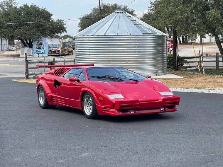 Lamborghini Countach