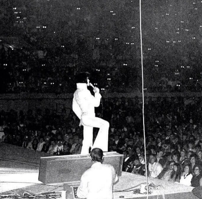 Elvis Better Leave That Building ASAP