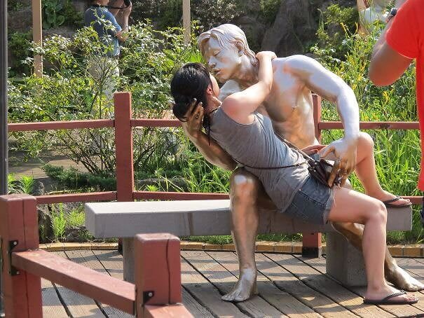 50 Shades of Sculpture