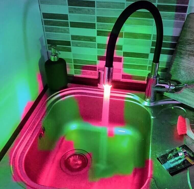 Color-Changing Faucet Lights: A Flashy Disappointment