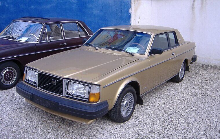 Volvo 262C Bertone (1977–1981)