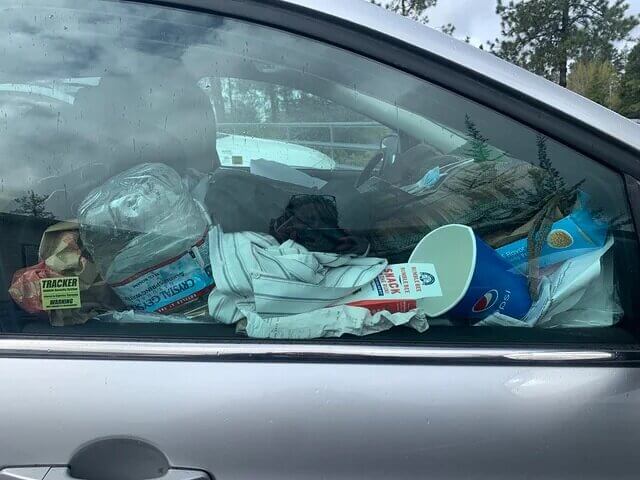 Leaving Rubbish or Personal Belongings During Viewings