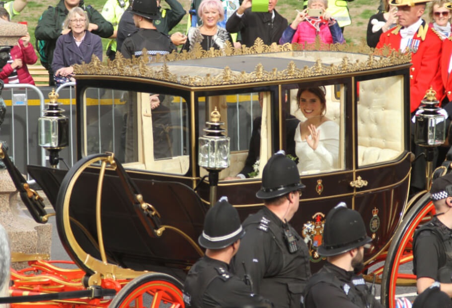 Le jour de son mariage, la princesse Eugenie a partagé un moment spécial avec la reine.
