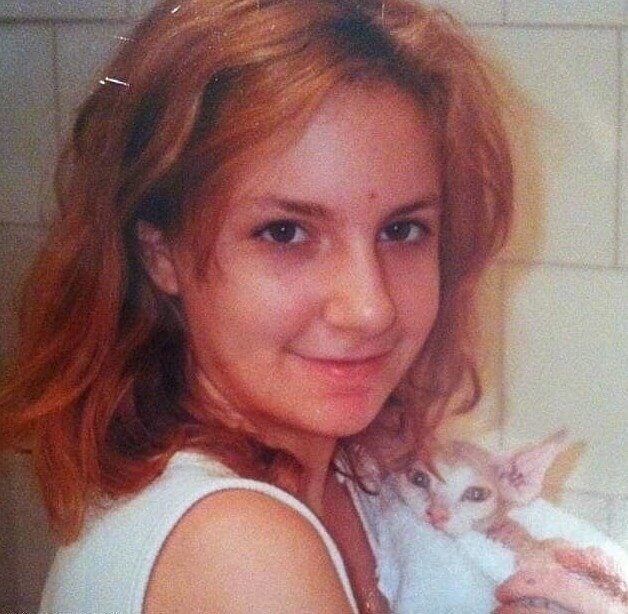 Lena Dunham and Her Hairless Cat