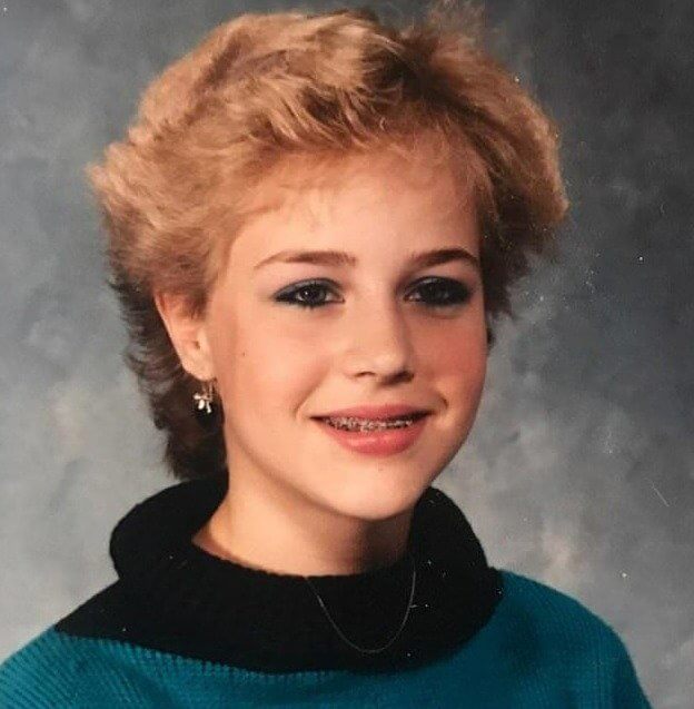 Julie Benz Sure Loved the Color Blue