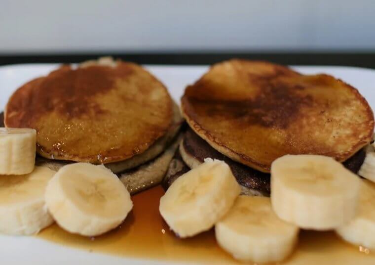 La banane et les oeufs font les meilleures crêpes