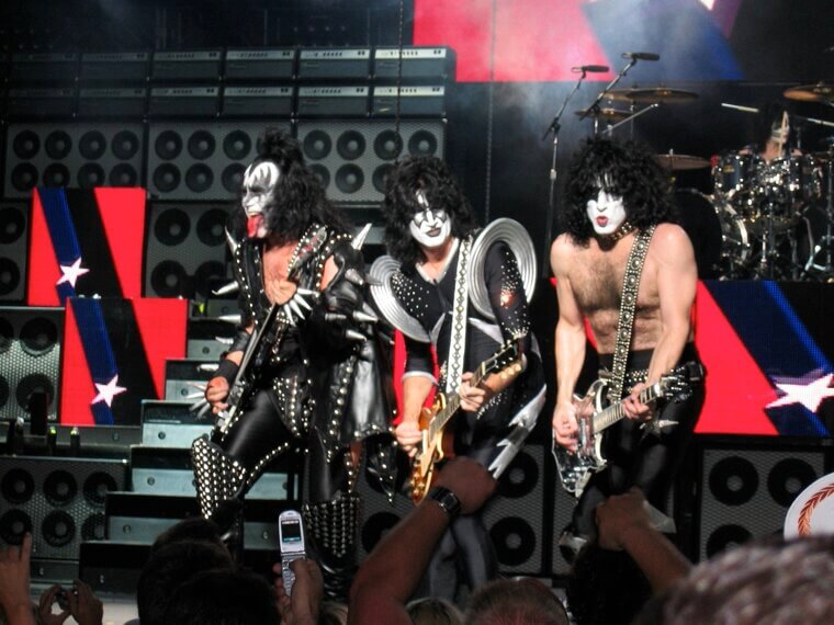 Kiss Almost Scrapped 'Rock and Roll All Nite' From 'Dressed to Kill'