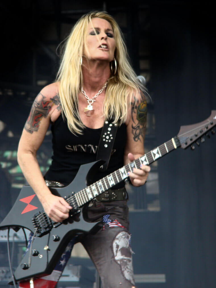 Lita Ford Considered Keeping 'Kiss Me Deadly' Off The 'Lita' Record
