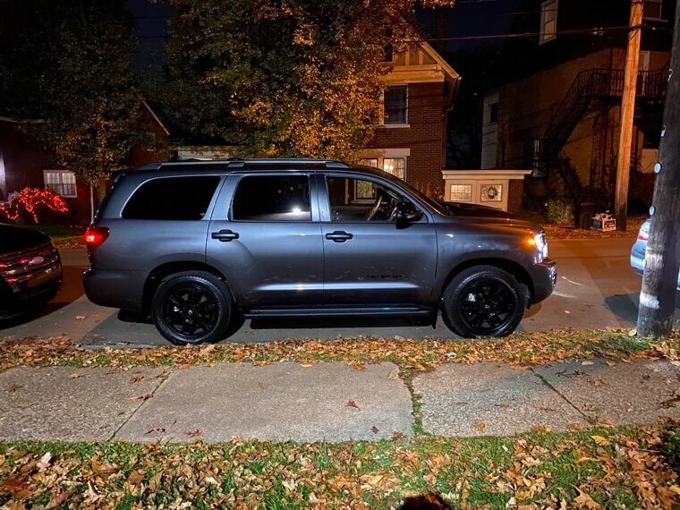 Toyota Sequoia
