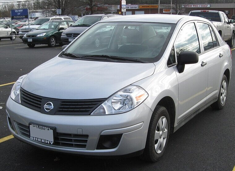 2010 Nissan Versa - USD $3,611 - $4,722