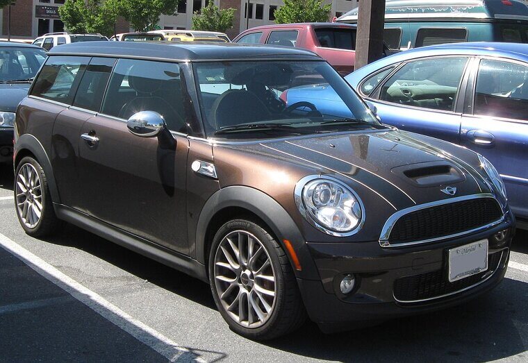 2009 Mini Cooper Clubman - USD $4,709 - $6,342