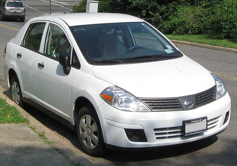 2009 Nissan Versa - USD $1,397 - $4,065