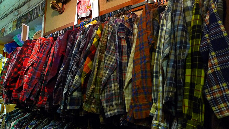 The 1990s "Tartan Plaid Everything": When We All Joined a Grunge Clan