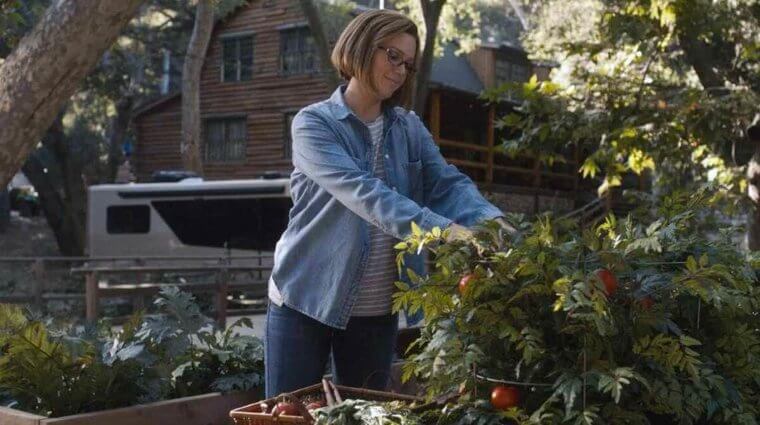 Mandy Moore Couldn’t Be A Pregnant Old Lady on This Is Us