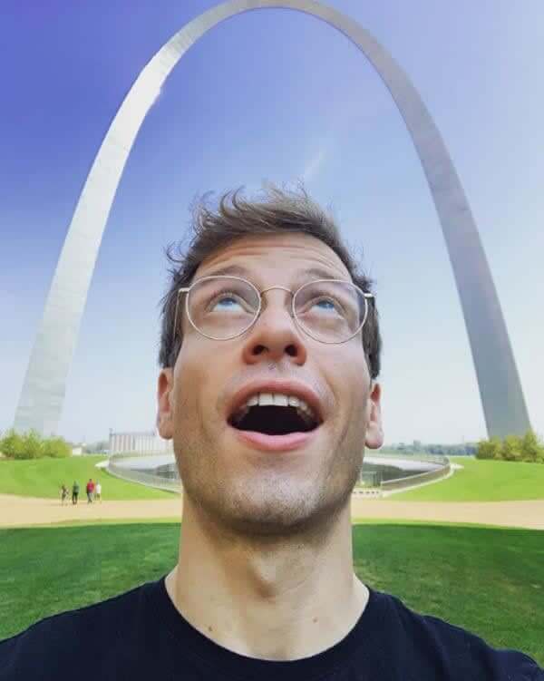 St. Louis, Missouri: 39,894 Leaving