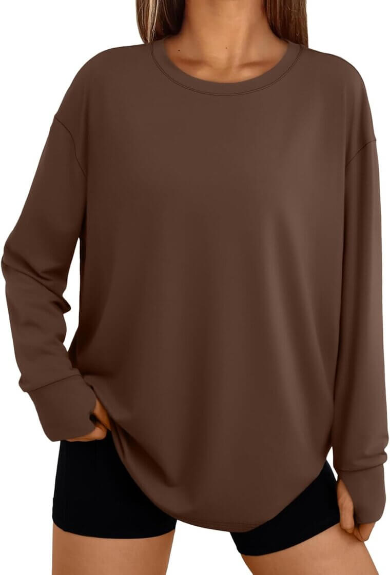 Elevate Your Style with Trendy Queen Tee - Perfect for Fall Workouts! - Now 28% Off!